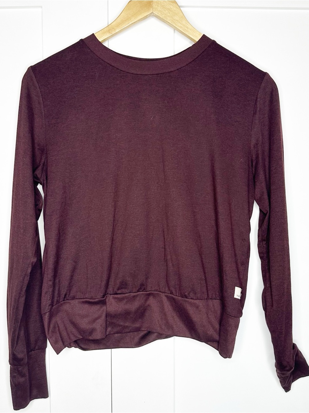 Vuori Daydream Crew Long Sleeve Shirt Small Maroon Burgundy Ruby athleisure - Picture 6 of 13